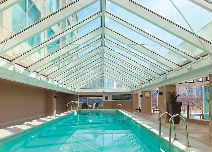 Hotel near College: The Langham Melbourne